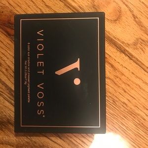 VIOLET VOSS eyeshadow pallet. Brand new.